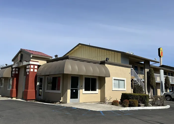 Super 8 By Wyndham Red Bluff