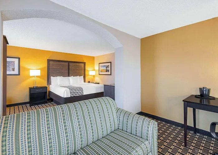 La Quinta By Wyndham Denison - North Lake Texoma