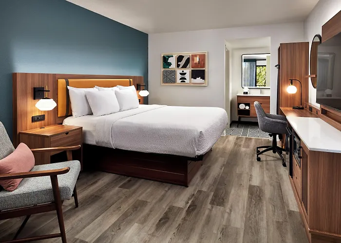La Quinta By Wyndham Thousand Oaks-Newbury Park