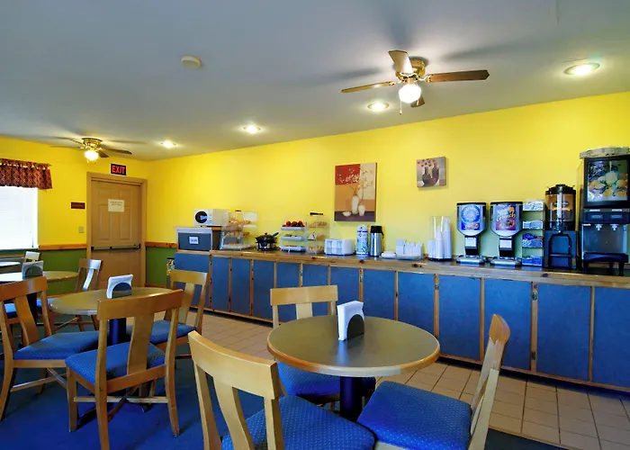 Americas Best Value Inn - Garden City