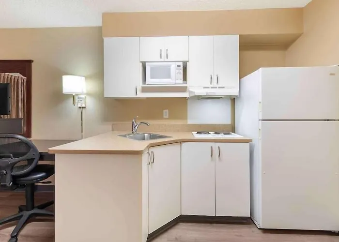 Studio 6 Suites Fresno North Ca