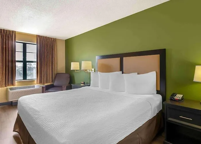 Studio 6 Suites Fresno North Ca