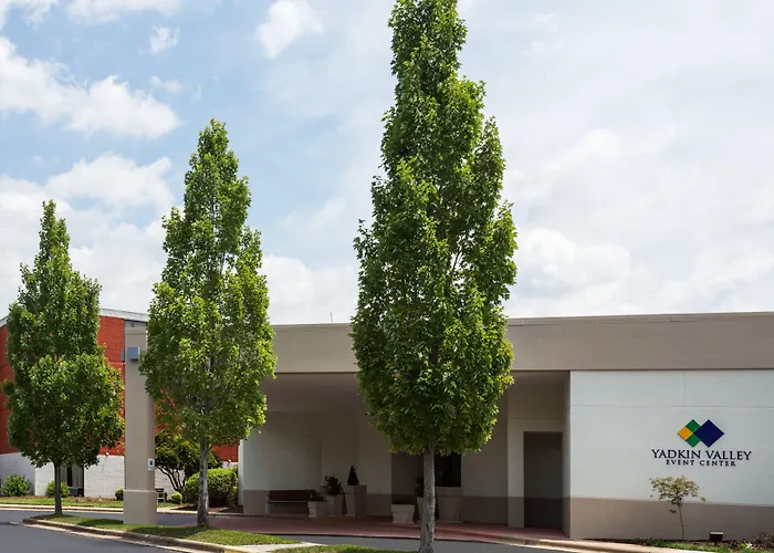 Holiday Inn Express Wilkesboro By Ihg