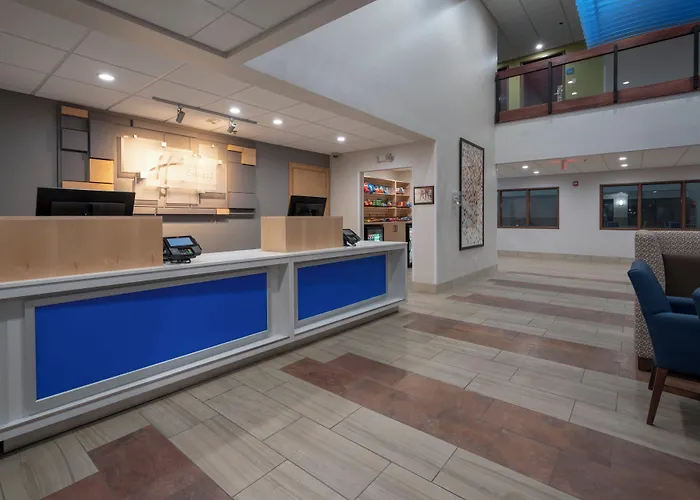 Holiday Inn Express Hotel & Suites Coon Rapids - Blaine Area By Ihg
