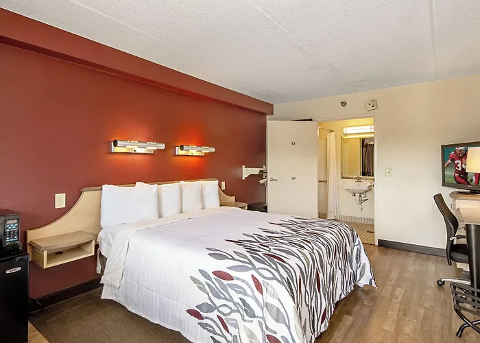 Red Roof Inn Utica