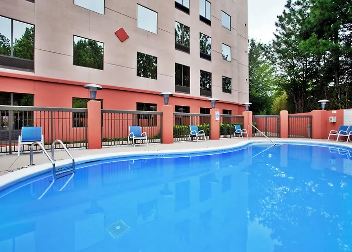 Holiday Inn Express Hotel & Suites Lawrenceville By Ihg