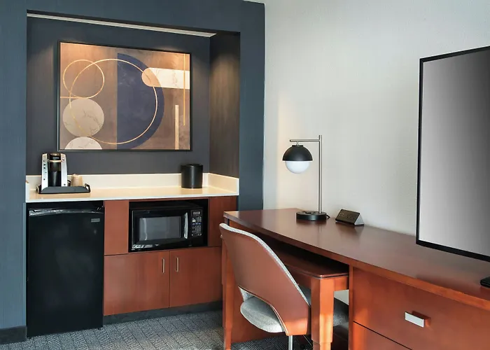 Courtyard By Marriott Silver Spring North/White Oak