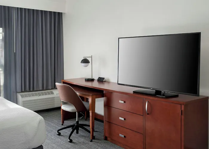 Courtyard By Marriott Silver Spring North/White Oak