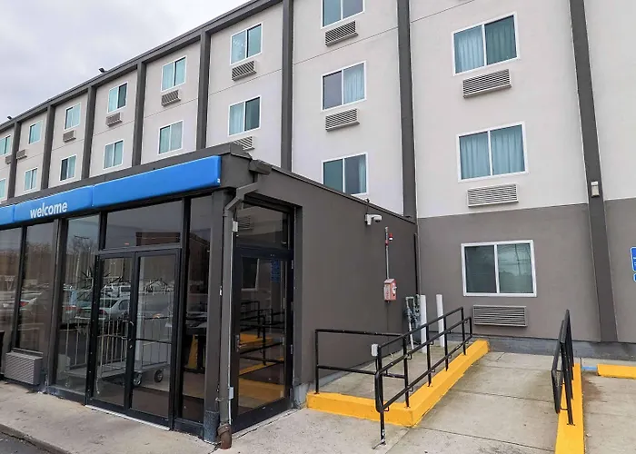 Motel 6-Framingham, Ma - Boston West