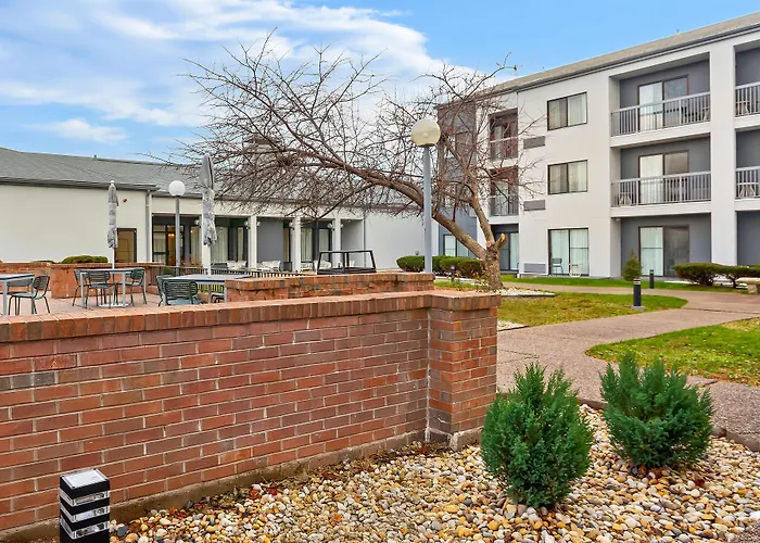 Spark By Hilton Bettendorf Quad Cities