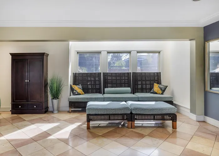 Surestay Plus Hotel By Best Western Mountain View