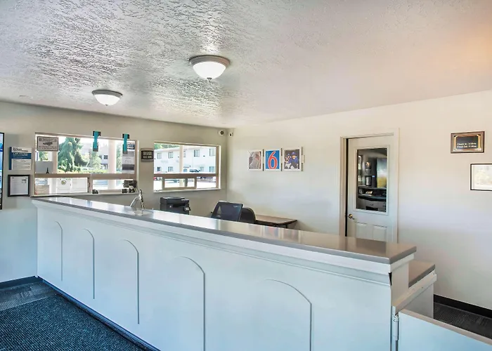 Motel 6-Gresham, Or - Portland