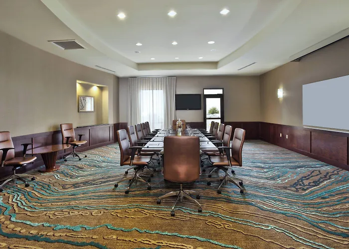 Courtyard By Marriott Gulfport Beachfront