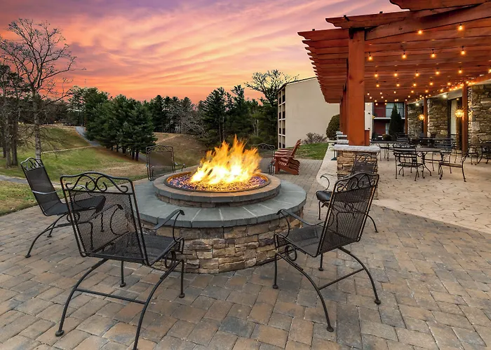 Crowne Plaza Resort Asheville By Ihg