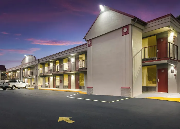 Red Roof Inn Lenoir
