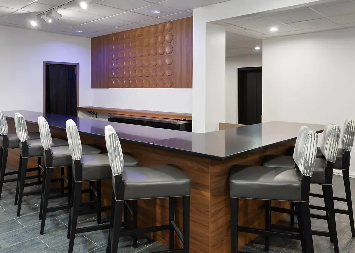 Wingate By Wyndham Sheboygan