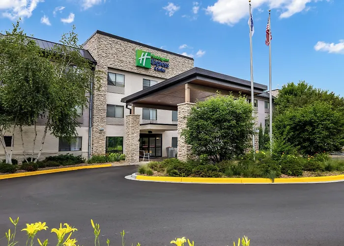 Holiday Inn Express & Suites Minneapolis - West End By Ihg