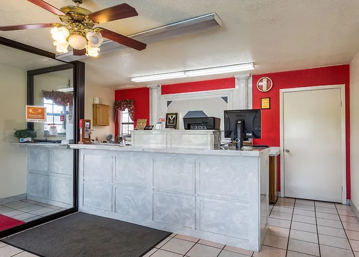 Econo Lodge & Suites Brinkley