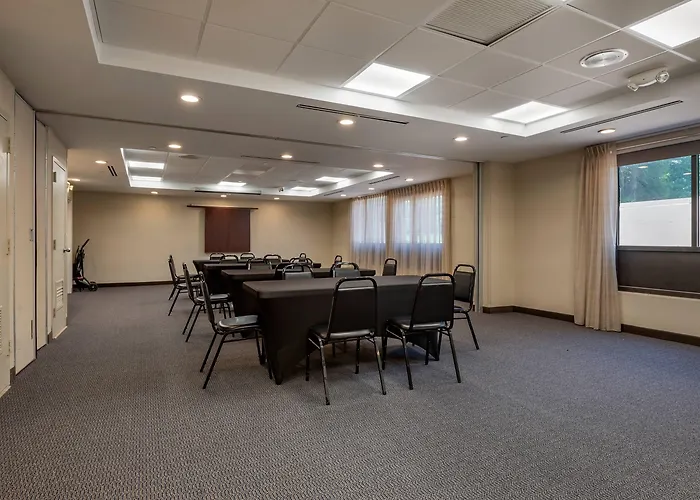Days Inn By Wyndham Horsham Philadelphia