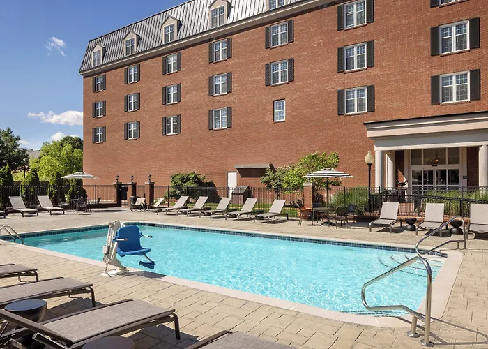 Doubletree Suites By Hilton Lexington