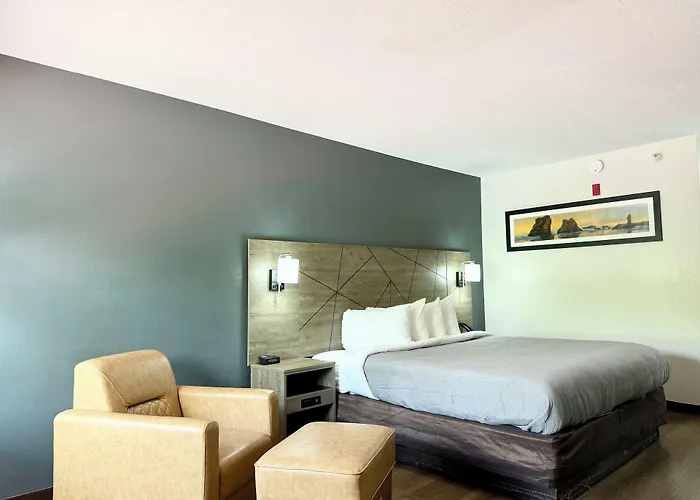 Quality Inn & Suites Greenville I-65