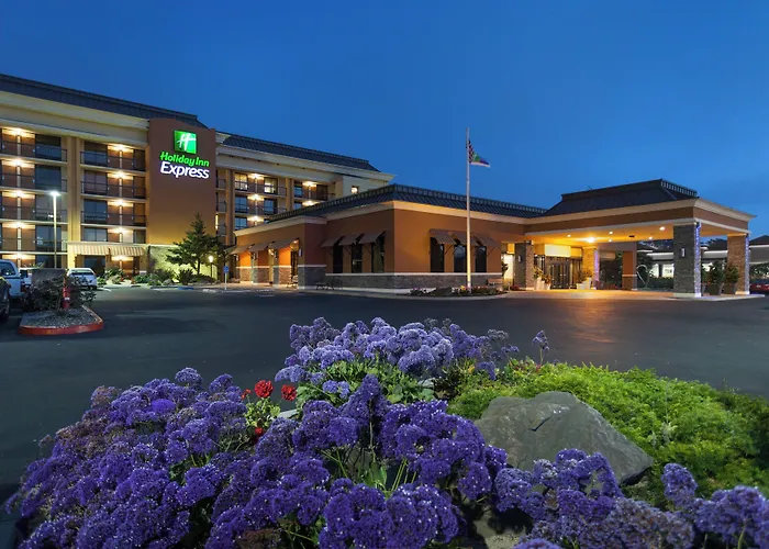 Holiday Inn Express At Monterey Bay By Ihg Seaside