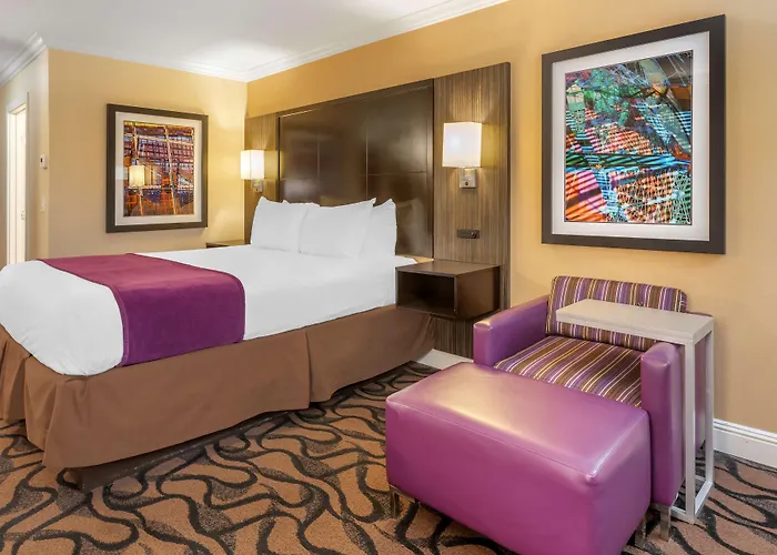 Best Western Plus Airport Plaza