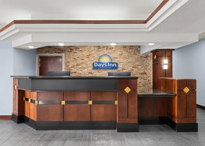 Days Inn By Wyndham Dodge City