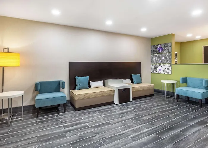 Sleep Inn & Suites Salina I-135