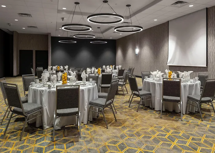 Holiday Inn Boston - Dedham Hotel & Conference Center By Ihg