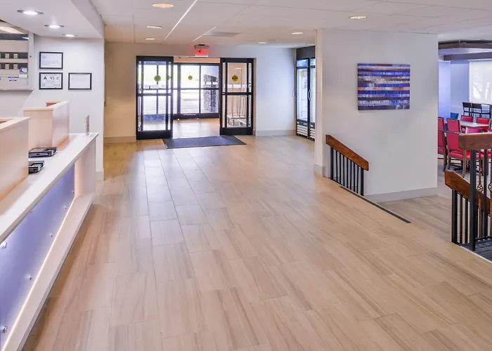Holiday Inn Express Burlington By Ihg