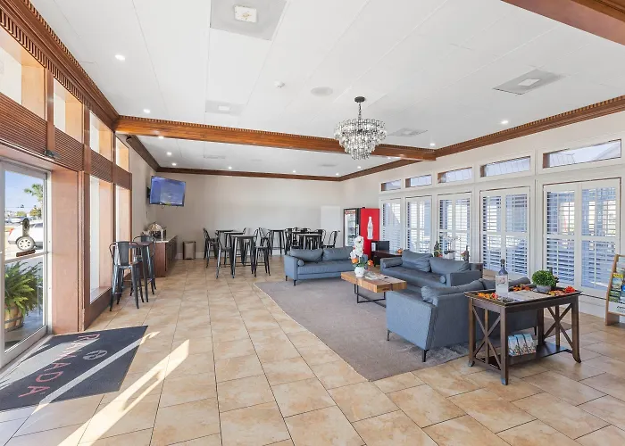 Amity Hotel & Suites West Houma - Formerly Wyndham