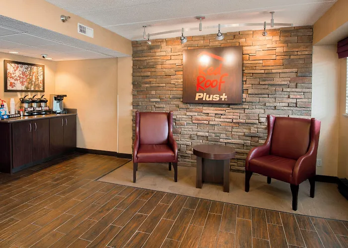 Red Roof Inn Plus+ Chicago - Naperville