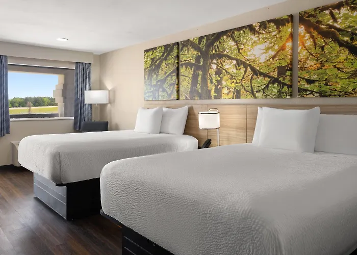 Days Inn & Suites By Wyndham Byram