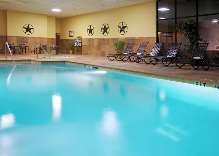 Holiday Inn Hotel And Suites Beaumont-Plaza I-10 & Walden By Ihg