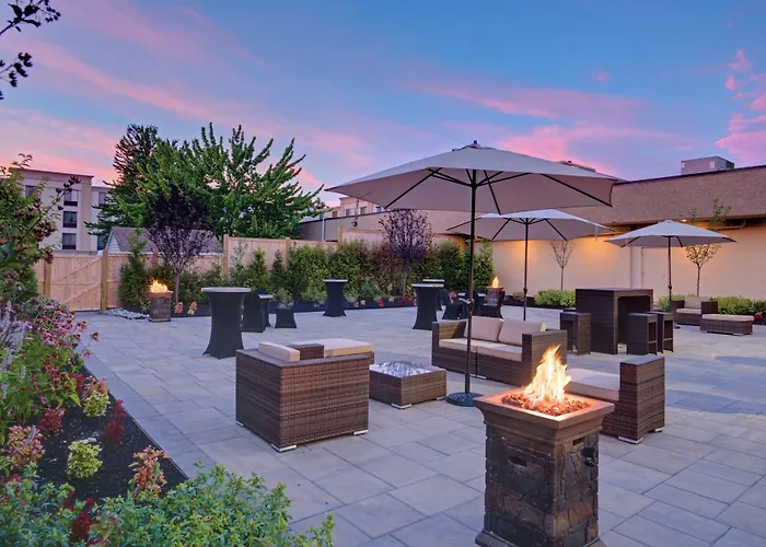 Holiday Inn East Windsor - Cranbury Area By Ihg