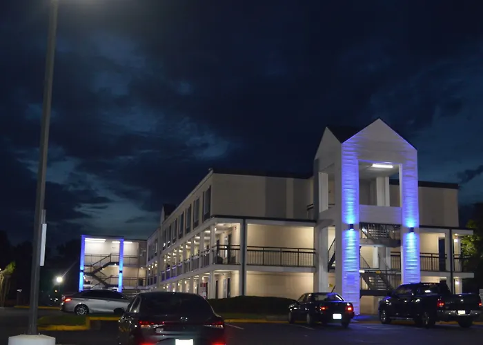Days Inn By Wyndham Marietta-Atlanta-Delk Road