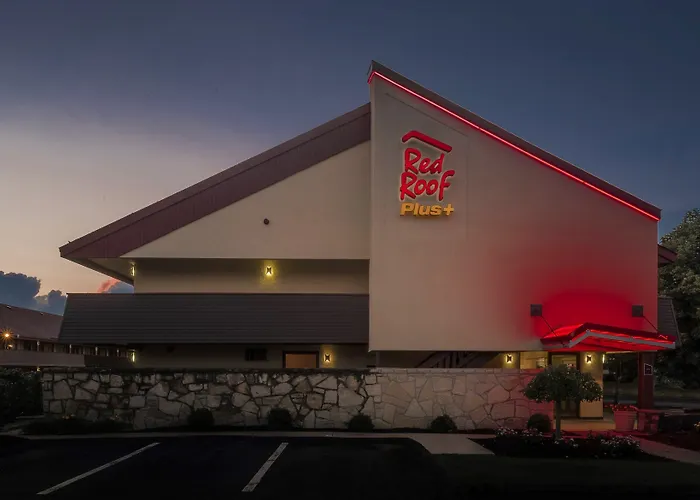 Red Roof Inn Plus + Boston - Framingham
