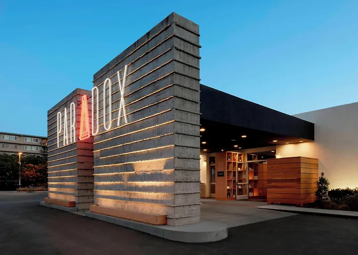 Hotel Paradox, Autograph Collection