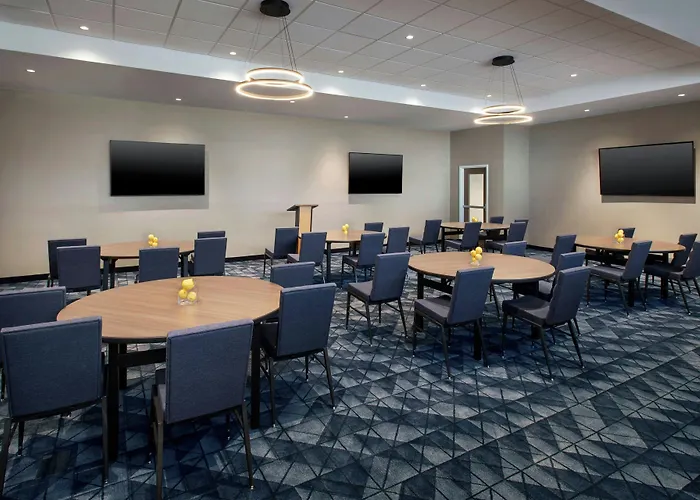 Courtyard By Marriott New Haven Wallingford