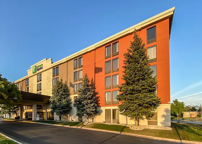 Holiday Inn Express Flint-Campus Area By Ihg