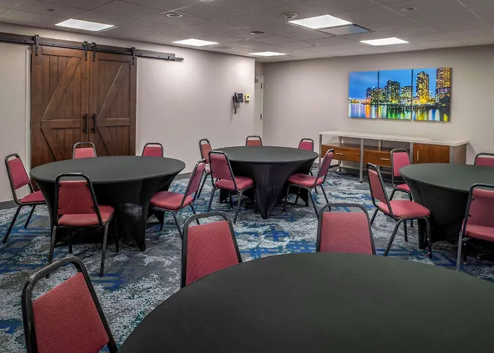 Hampton Inn Long Island/Commack