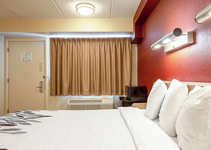 Red Roof Inn St Clairsville - Wheeling West