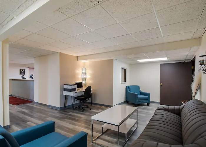 Econo Lodge Duluth Near Miller Hill Mall