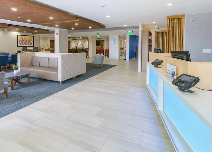 Holiday Inn Express Southington By Ihg