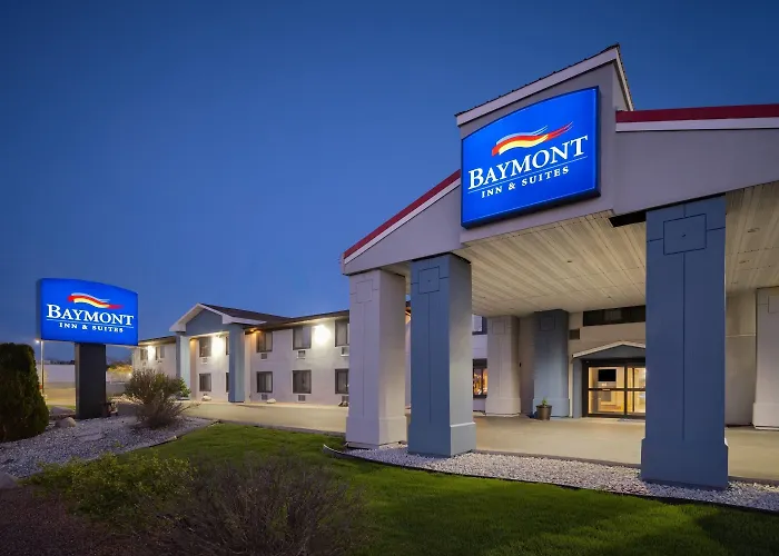 Baymont By Wyndham Waukesha