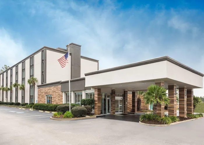 Wyndham Garden Summerville