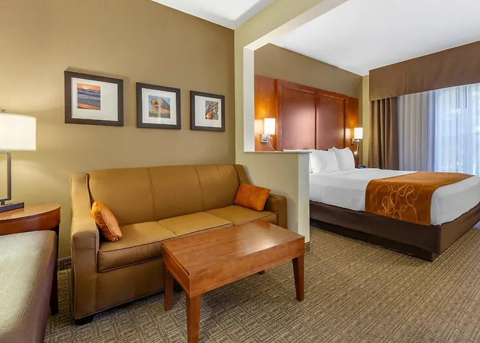 Comfort Suites Marquette