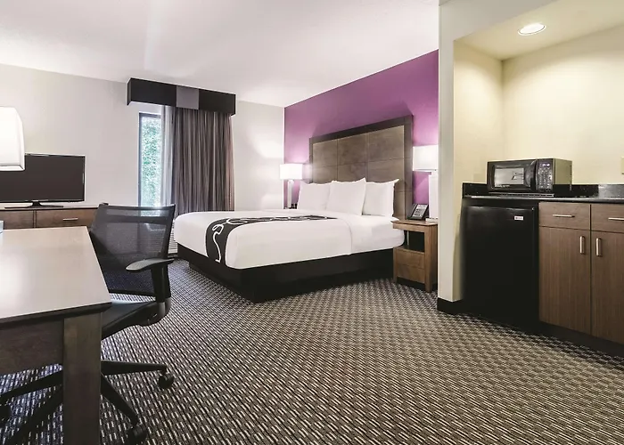La Quinta Inn & Suites By Wyndham Myrtle Beach - N Kings Hwy