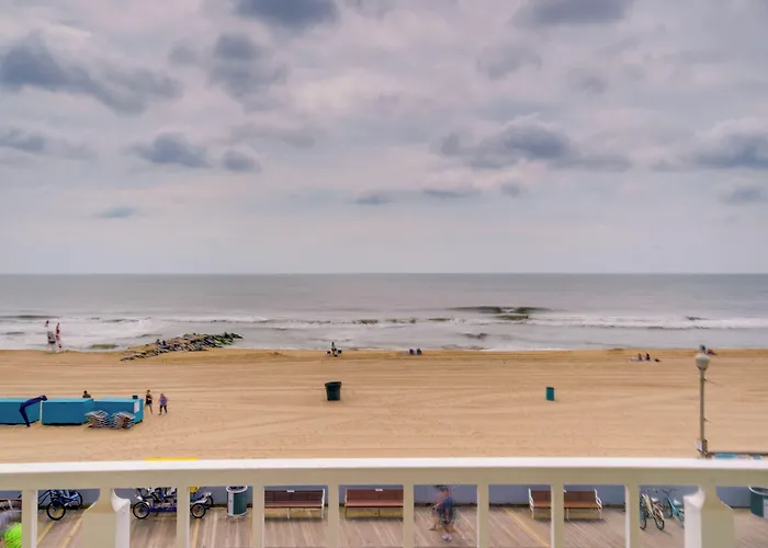Howard Johnson Plaza By Wyndham Ocean City Oceanfront